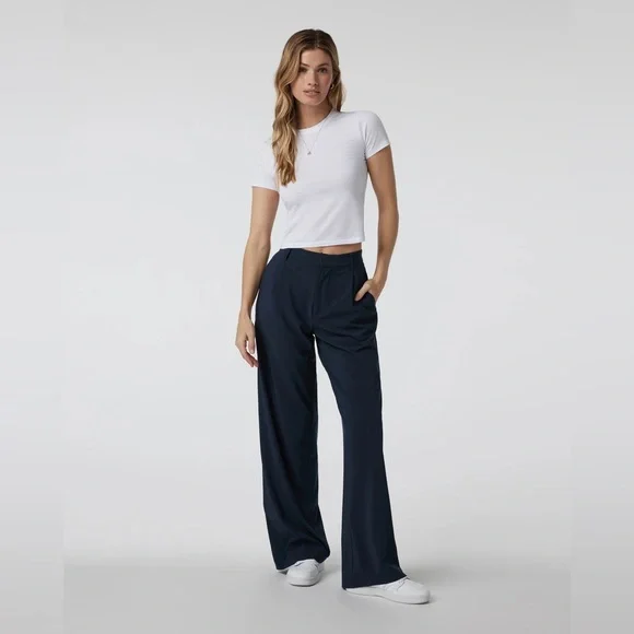 NWT Vuori Miles Trouser in Black | Size M - Picture 1 of 9